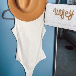 Kittenish Oatmeal Bodysuit